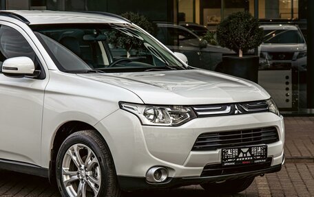 Mitsubishi Outlander III рестайлинг 3, 2014 год, 1 295 000 рублей, 9 фотография