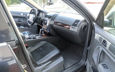 Volkswagen Touareg III, 2008 год, 1 250 000 рублей, 10 фотография