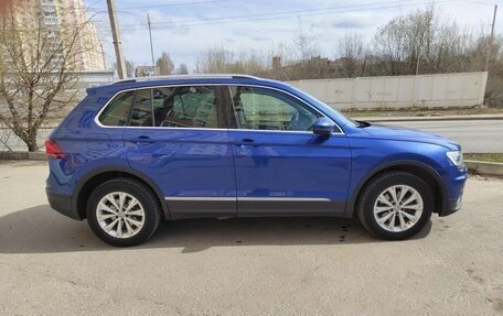 Volkswagen Tiguan II, 2018 год, 2 540 000 рублей, 5 фотография