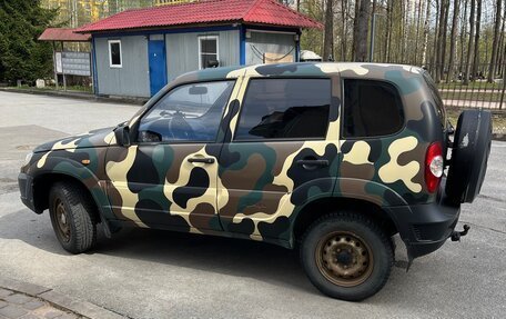 Chevrolet Niva I рестайлинг, 2009 год, 650 000 рублей, 7 фотография