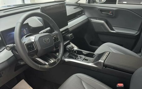 Toyota RAV4, 2026 год, 4 550 000 рублей, 9 фотография