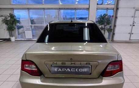 Daewoo Nexia I рестайлинг, 2010 год, 230 000 рублей, 4 фотография