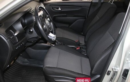 KIA Rio IV, 2020 год, 1 597 000 рублей, 10 фотография