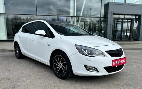 Opel Astra J, 2010 год, 525 000 рублей, 3 фотография