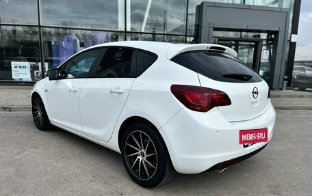Opel Astra J, 2010 год, 525 000 рублей, 4 фотография
