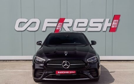 Mercedes-Benz E-Класс, 2021 год, 4 000 000 рублей, 3 фотография
