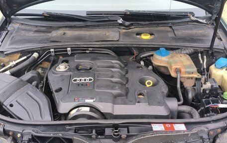 Audi A4, 2003 год, 380 000 рублей, 9 фотография