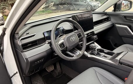 Toyota RAV4, 2026 год, 4 300 000 рублей, 25 фотография