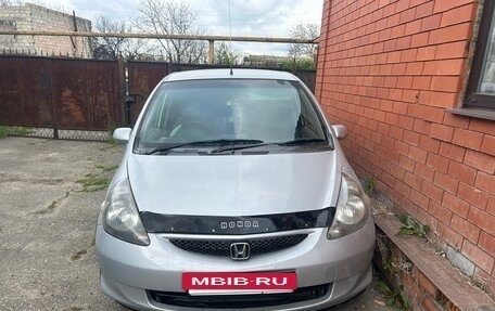 Honda Fit III, 2002 год, 390 000 рублей, 3 фотография
