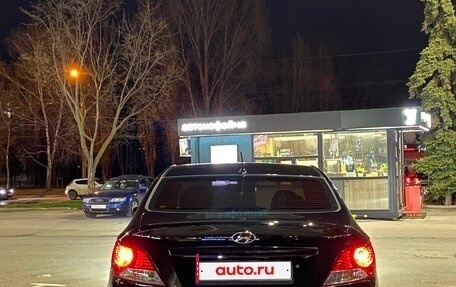 Hyundai Solaris II рестайлинг, 2011 год, 945 000 рублей, 6 фотография