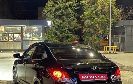 Hyundai Solaris II рестайлинг, 2011 год, 945 000 рублей, 5 фотография