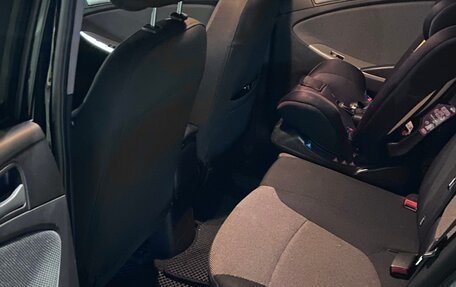 Hyundai Solaris II рестайлинг, 2011 год, 945 000 рублей, 17 фотография