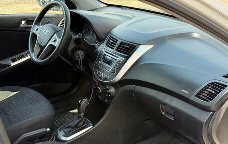 Hyundai Solaris II рестайлинг, 2014 год, 919 000 рублей, 16 фотография