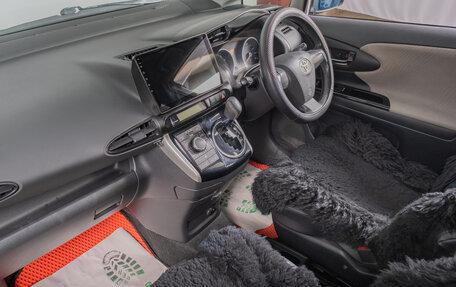 Toyota Wish II, 2011 год, 1 409 000 рублей, 14 фотография