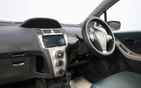 Toyota Vitz, 2005 год, 579 000 рублей, 10 фотография