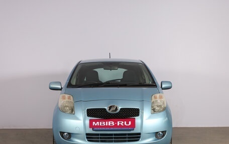 Toyota Vitz, 2005 год, 579 000 рублей, 2 фотография