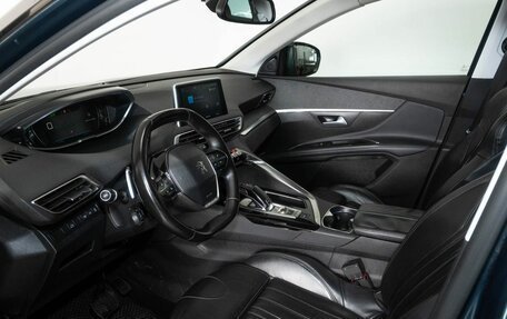 Peugeot 5008 II, 2018 год, 1 711 000 рублей, 5 фотография