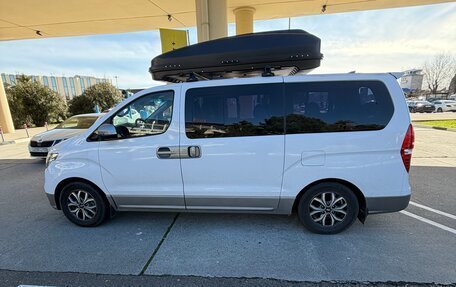 Hyundai Grand Starex Grand Starex I рестайлинг 2, 2018 год, 3 200 000 рублей, 4 фотография