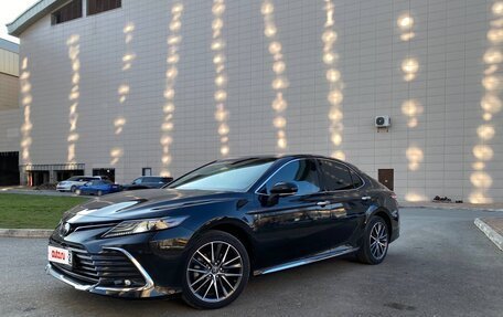 Toyota Camry, 2023 год, 3 760 000 рублей, 3 фотография