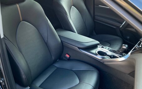 Toyota Camry, 2023 год, 3 760 000 рублей, 22 фотография