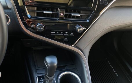 Toyota Camry, 2023 год, 3 760 000 рублей, 32 фотография