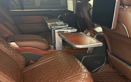 Land Rover Range Rover IV рестайлинг, 2019 год, 10 500 000 рублей, 13 фотография