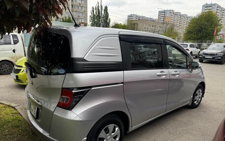 Honda Freed I, 2014 год, 1 385 000 рублей, 4 фотография