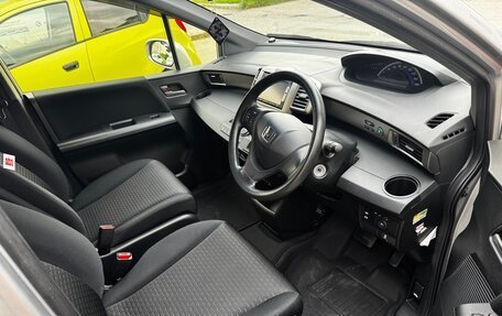 Honda Freed I, 2014 год, 1 385 000 рублей, 5 фотография