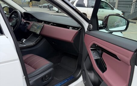 Land Rover Range Rover Evoque II, 2024 год, 5 999 999 рублей, 3 фотография
