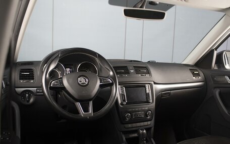 Skoda Yeti I рестайлинг, 2017 год, 1 599 000 рублей, 5 фотография