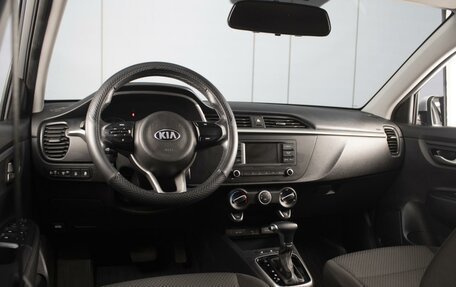 KIA Rio IV, 2020 год, 1 650 000 рублей, 5 фотография