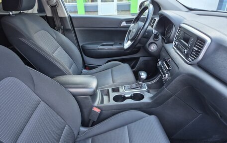 KIA Sportage IV рестайлинг, 2018 год, 2 199 000 рублей, 10 фотография