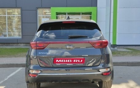 KIA Sportage IV рестайлинг, 2018 год, 2 199 000 рублей, 6 фотография