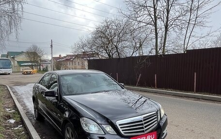 Mercedes-Benz E-Класс, 2011 год, 1 480 000 рублей, 1 фотография