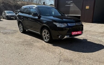 Mitsubishi Outlander III рестайлинг 3, 2014 год, 1 549 000 рублей, 1 фотография