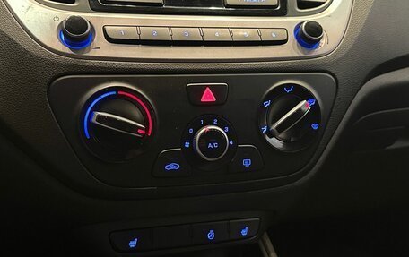 Hyundai Solaris II рестайлинг, 2017 год, 1 149 900 рублей, 12 фотография