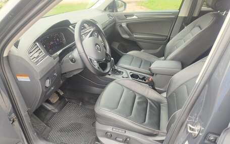 Volkswagen Tiguan II, 2020 год, 3 899 000 рублей, 8 фотография