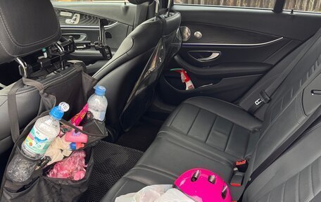 Mercedes-Benz E-Класс, 2017 год, 3 200 000 рублей, 6 фотография