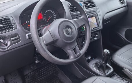 Volkswagen Polo VI (EU Market), 2011 год, 650 000 рублей, 5 фотография