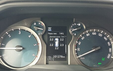 Toyota Land Cruiser Prado 150 рестайлинг 2, 2018 год, 5 450 000 рублей, 6 фотография
