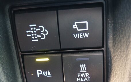 Toyota Land Cruiser Prado 150 рестайлинг 2, 2018 год, 5 450 000 рублей, 8 фотография