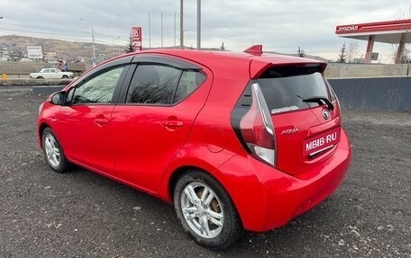 Toyota Aqua I, 2016 год, 920 000 рублей, 6 фотография