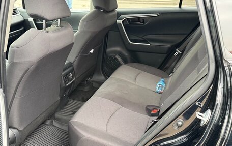 Toyota RAV4, 2021 год, 3 500 000 рублей, 10 фотография