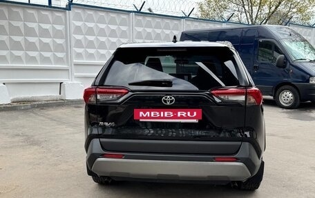 Toyota RAV4, 2021 год, 3 500 000 рублей, 6 фотография
