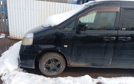 Nissan Serena II, 2000 год, 350 000 рублей, 3 фотография