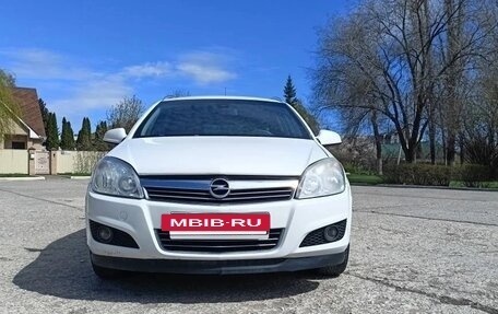Opel Astra H, 2011 год, 710 000 рублей, 3 фотография