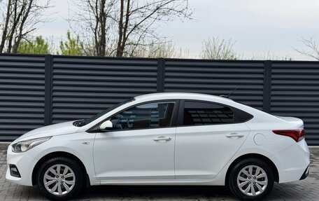 Hyundai Solaris II рестайлинг, 2017 год, 870 000 рублей, 3 фотография