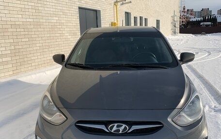 Hyundai Solaris II рестайлинг, 2013 год, 550 000 рублей, 9 фотография