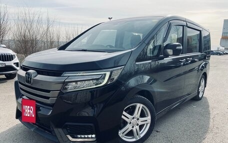 Honda Stepwgn IV, 2017 год, 2 470 000 рублей, 12 фотография