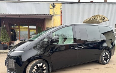 Hyundai Staria, 2024 год, 6 950 000 рублей, 7 фотография